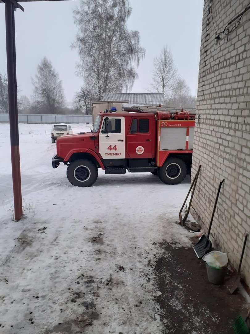 Пожар в п. Хомутовка Хомутовского района Курской области ликвидирован